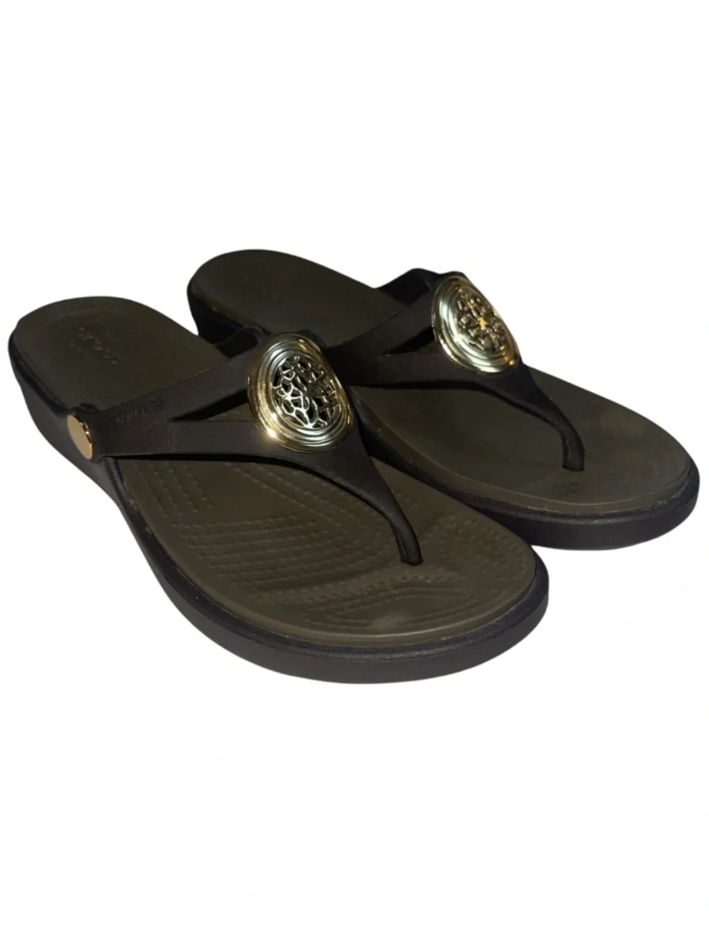 CROCS Sanrah Women Sz 5 Brown Gold Hammered Circle Rings Wedge Sandals Shoes
